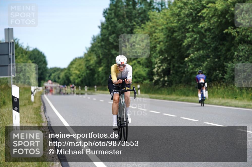 21.06.2026 - Viking Triathlon Michael Burmester http://msf.ph/oto/9873553 21.06.2026 12:49:37 Radfahren 155, 260, 268, 368 meine-sportfotos.de
