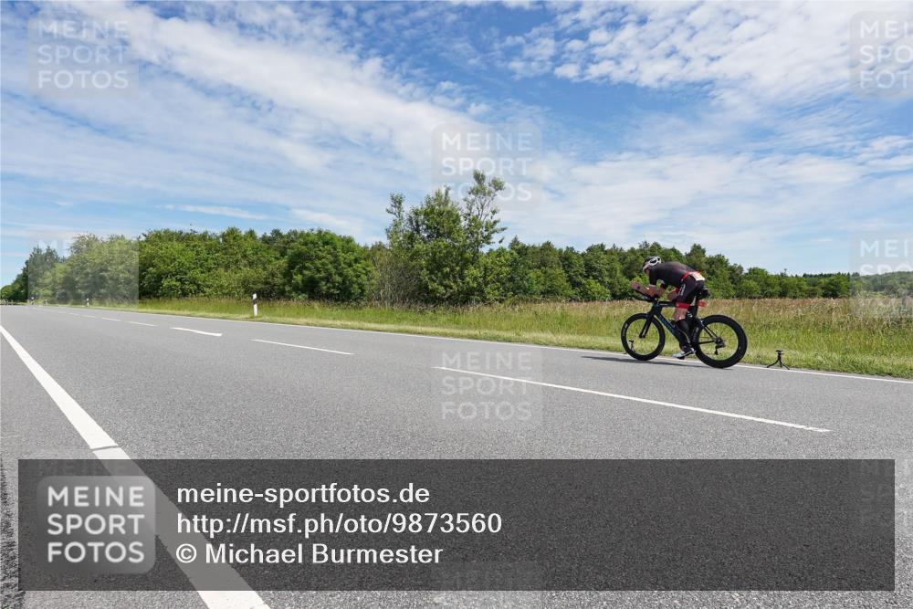 21.06.2026 - Viking Triathlon Michael Burmester http://msf.ph/oto/9873560 21.06.2026 12:41:28 Radfahren 43, 82, 117, 147, 183, 321, 369, 391, 425, 469, 491, 650 meine-sportfotos.de