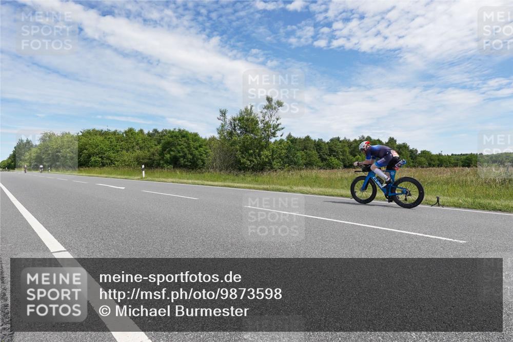 21.06.2026 - Viking Triathlon Michael Burmester http://msf.ph/oto/9873598 21.06.2026 12:42:01 Radfahren 291, 291, 398, 417, 523 meine-sportfotos.de