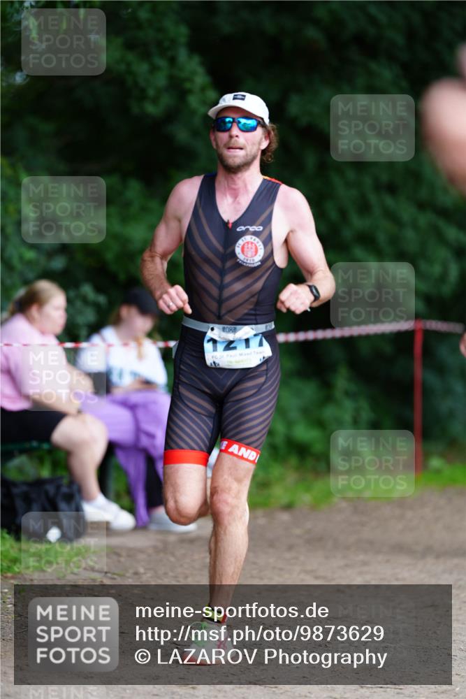 21.06.2026 - 29. Vierlanden-Triathlon LAZAROV Photography http://msf.ph/oto/9873629 21.06.2026 14:26:41 Laufen 1910, 1217 meine-sportfotos.de