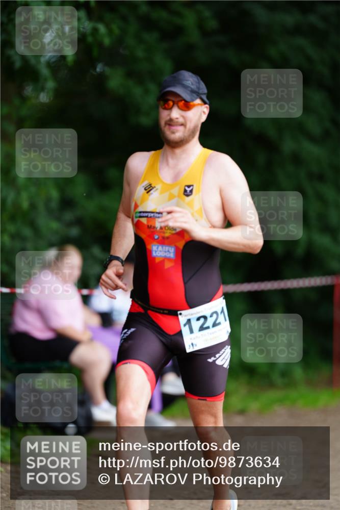 21.06.2026 - 29. Vierlanden-Triathlon LAZAROV Photography http://msf.ph/oto/9873634 21.06.2026 14:26:42 Laufen 1221 meine-sportfotos.de