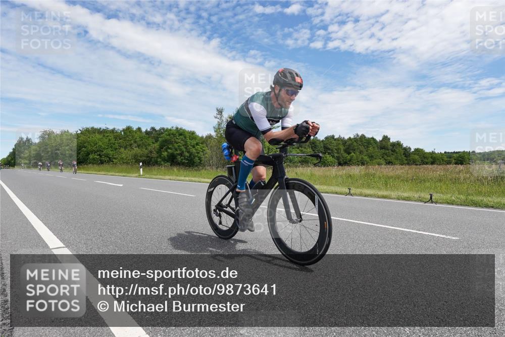 21.06.2026 - Viking Triathlon Michael Burmester http://msf.ph/oto/9873641 21.06.2026 12:42:22 Radfahren 92, 144, 171, 262, 291, 329, 339, 399, 405, 417, 505, 577, 630 meine-sportfotos.de