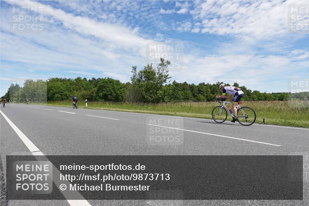 21.06.2026 - Viking Triathlon Michael Burmester http://msf.ph/oto/9873713 21.06.2026 12:43:17 Radfahren 160, 223, 243, 243, 429, 434, 472, 602, 654, 670 meine-sportfotos.de