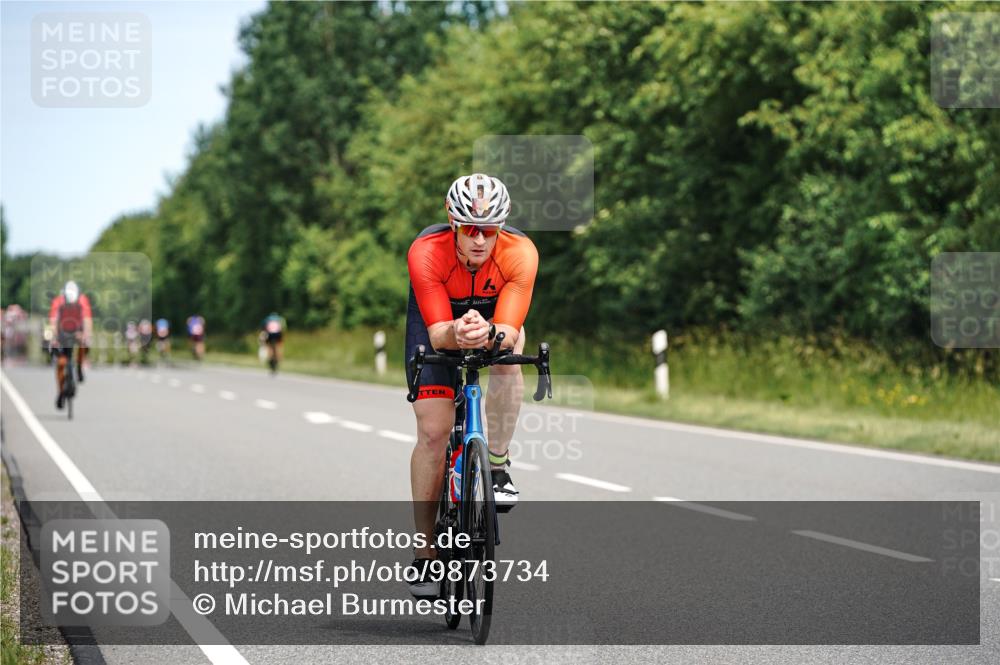 21.06.2026 - Viking Triathlon Michael Burmester http://msf.ph/oto/9873734 21.06.2026 12:50:52 Radfahren 190, 326, 387, 463, 556 meine-sportfotos.de