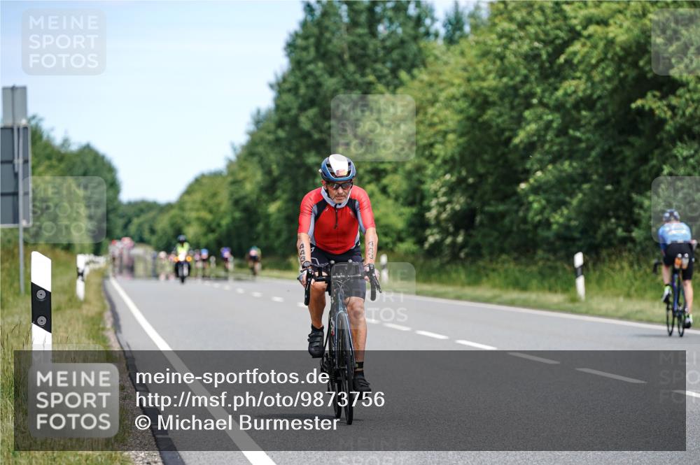 21.06.2026 - Viking Triathlon Michael Burmester http://msf.ph/oto/9873756 21.06.2026 12:50:57 Radfahren 326, 556 meine-sportfotos.de