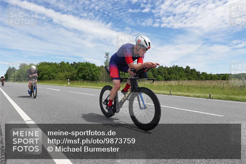 21.06.2026 - Viking Triathlon Michael Burmester http://msf.ph/oto/9873759 21.06.2026 12:43:37 Radfahren 41, 51, 86, 202, 234, 279, 374, 388, 429, 509, 563, 602, 605, 645, 668, 670 meine-sportfotos.de