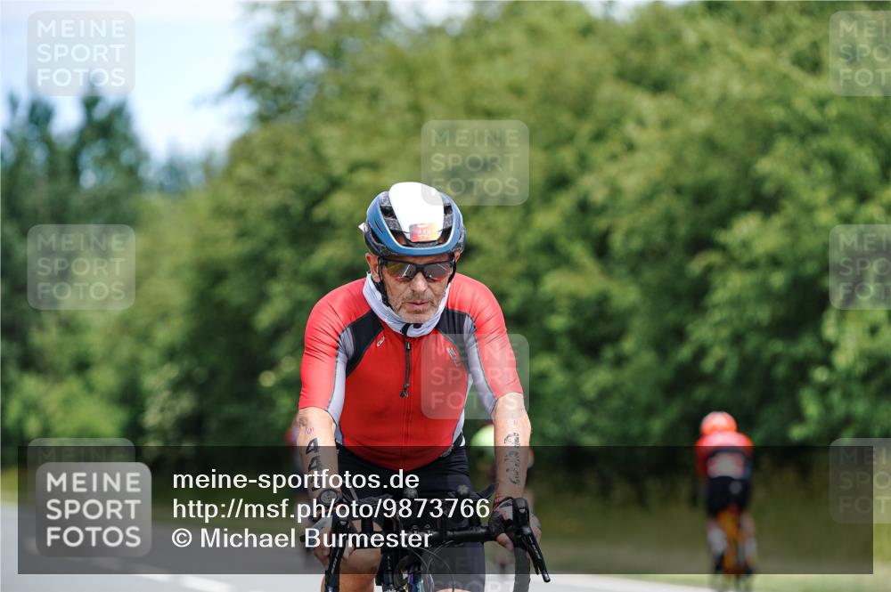 21.06.2026 - Viking Triathlon Michael Burmester http://msf.ph/oto/9873766 21.06.2026 12:50:59 Radfahren 326, 556 meine-sportfotos.de