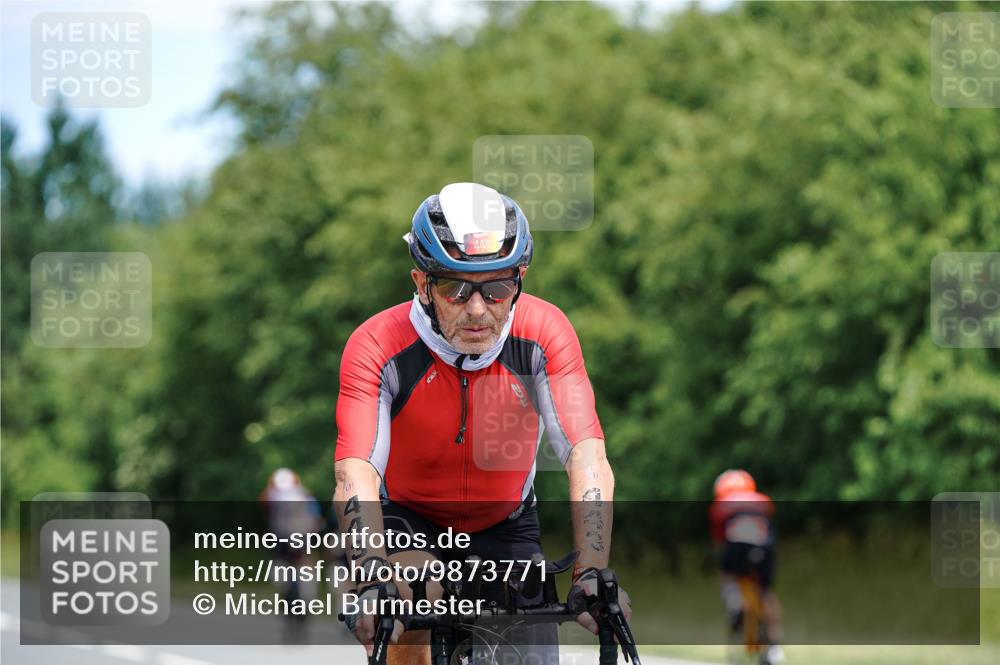 21.06.2026 - Viking Triathlon Michael Burmester http://msf.ph/oto/9873771 21.06.2026 12:50:59 Radfahren 326, 556 meine-sportfotos.de