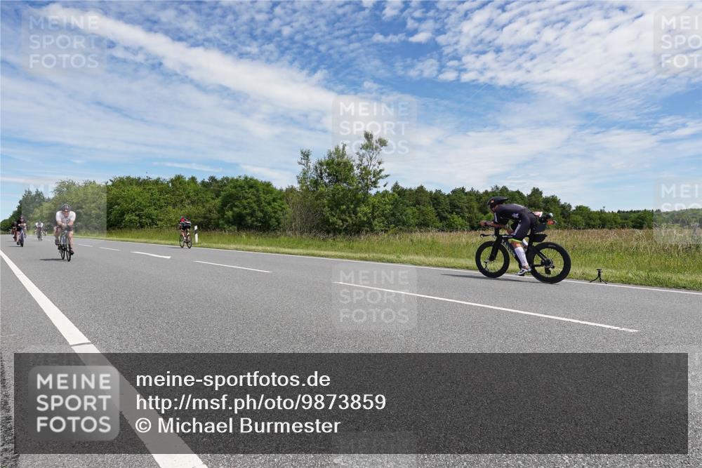 21.06.2026 - Viking Triathlon Michael Burmester http://msf.ph/oto/9873859 21.06.2026 12:44:16 Radfahren 161, 207, 347, 350, 353, 470, 475, 564, 576 meine-sportfotos.de