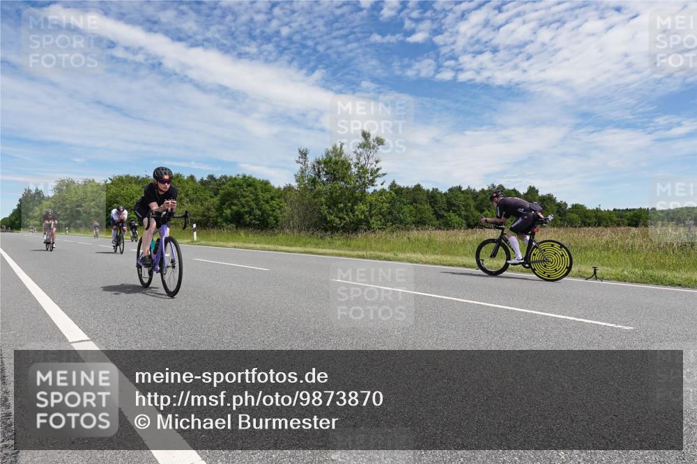 21.06.2026 - Viking Triathlon Michael Burmester http://msf.ph/oto/9873870 21.06.2026 12:44:19 Radfahren 161, 207, 347, 350, 353, 470, 475, 534, 564 meine-sportfotos.de