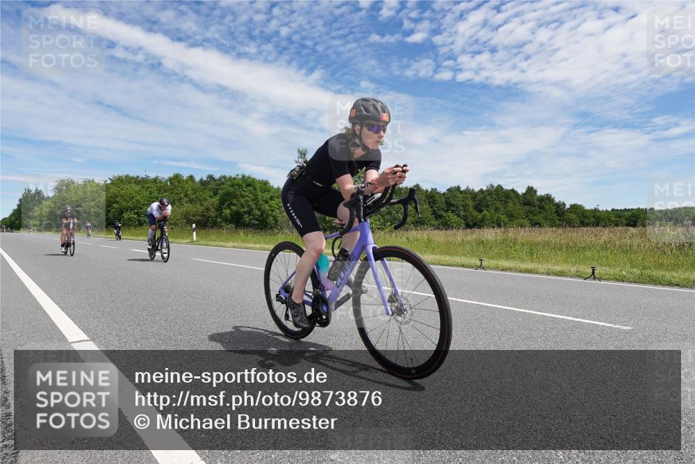 21.06.2026 - Viking Triathlon Michael Burmester http://msf.ph/oto/9873876 21.06.2026 12:44:19 Radfahren 161, 207, 347, 350, 353, 470, 475, 534, 564 meine-sportfotos.de