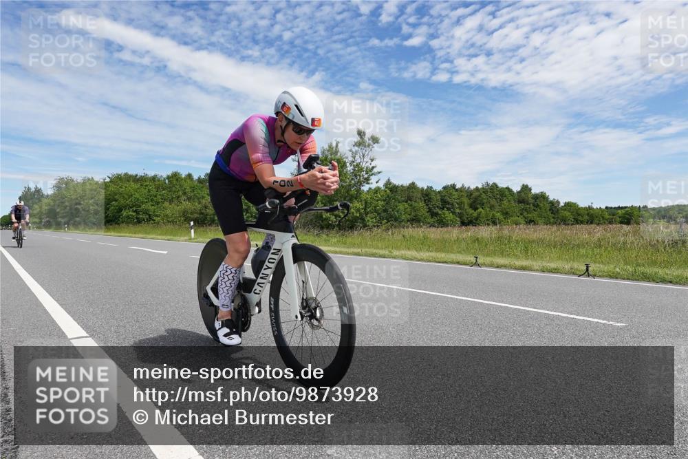 21.06.2026 - Viking Triathlon Michael Burmester http://msf.ph/oto/9873928 21.06.2026 12:44:43 Radfahren 53, 59, 102, 177, 264, 341, 358, 395, 456, 623 meine-sportfotos.de
