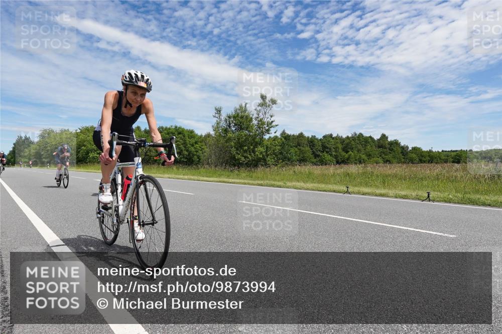 21.06.2026 - Viking Triathlon Michael Burmester http://msf.ph/oto/9873994 21.06.2026 12:45:23 Radfahren 39, 48, 91, 132, 173, 182, 249, 254, 306, 309, 538 meine-sportfotos.de