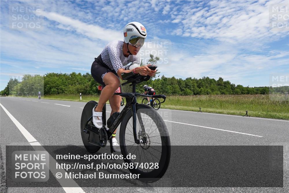 21.06.2026 - Viking Triathlon Michael Burmester http://msf.ph/oto/9874028 21.06.2026 12:45:34 Radfahren 48, 135, 173, 182, 249, 254, 254, 309, 309 meine-sportfotos.de