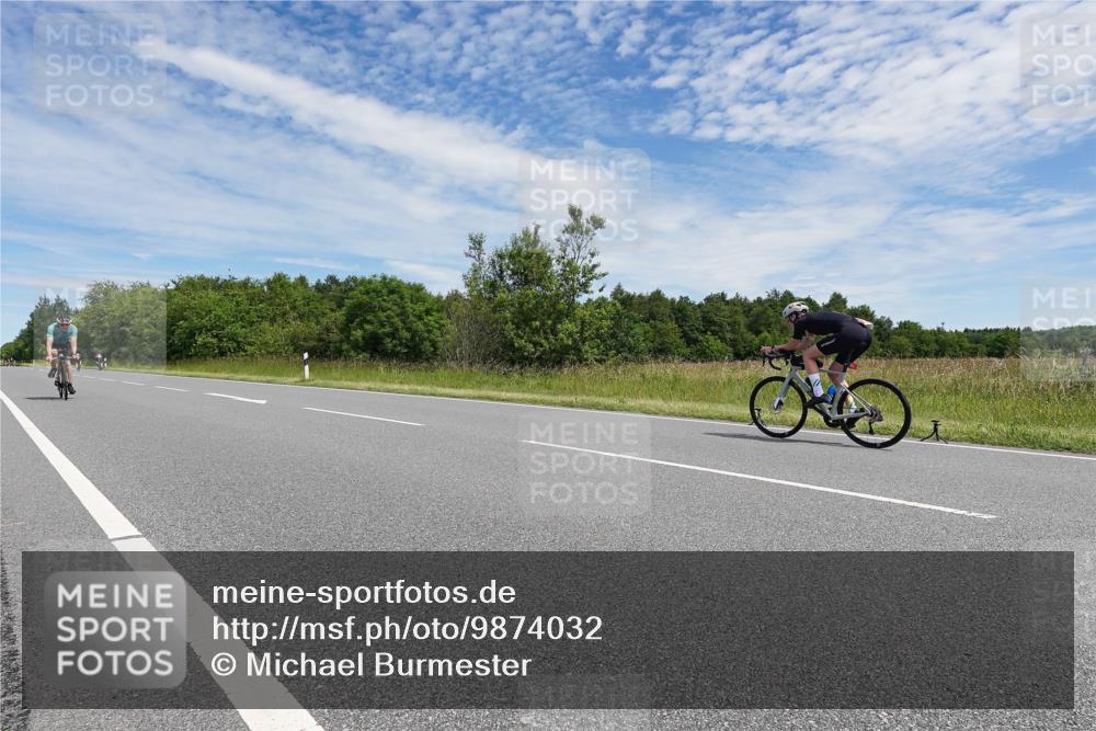 21.06.2026 - Viking Triathlon Michael Burmester http://msf.ph/oto/9874032 21.06.2026 12:45:40 Radfahren 54, 135, 205, 249, 254, 309, 309 meine-sportfotos.de