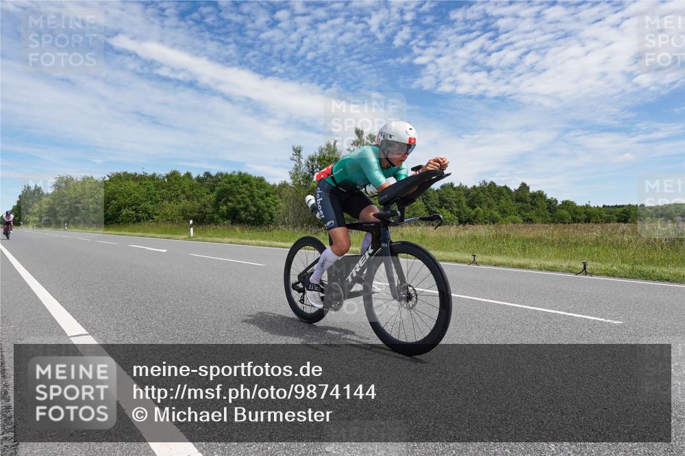 21.06.2026 - Viking Triathlon Michael Burmester http://msf.ph/oto/9874144 21.06.2026 12:46:42 Radfahren 16, 36, 81, 105, 165, 178, 184, 251, 364, 407, 457, 546, 606, 629, 634 meine-sportfotos.de