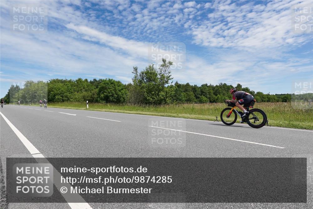 21.06.2026 - Viking Triathlon Michael Burmester http://msf.ph/oto/9874285 21.06.2026 12:48:14 Radfahren 57, 73, 124, 126, 166, 232, 273, 644 meine-sportfotos.de