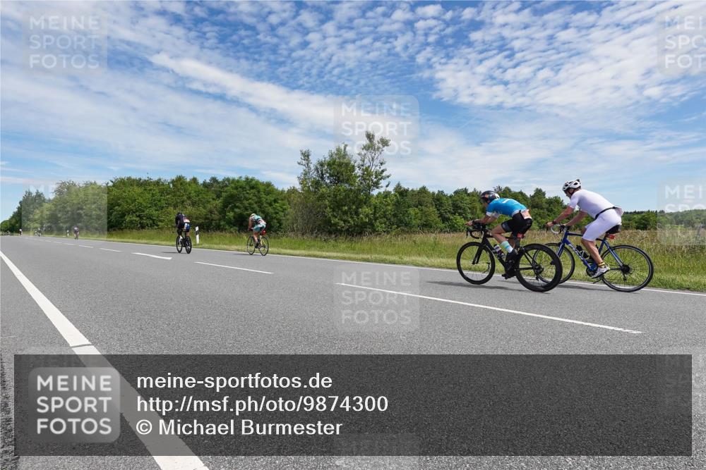 21.06.2026 - Viking Triathlon Michael Burmester http://msf.ph/oto/9874300 21.06.2026 12:48:20 Radfahren 57, 124, 166, 232, 273, 644 meine-sportfotos.de