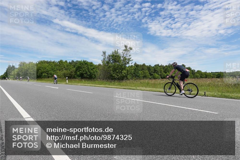 21.06.2026 - Viking Triathlon Michael Burmester http://msf.ph/oto/9874325 21.06.2026 12:48:34 Radfahren 273, 273 meine-sportfotos.de