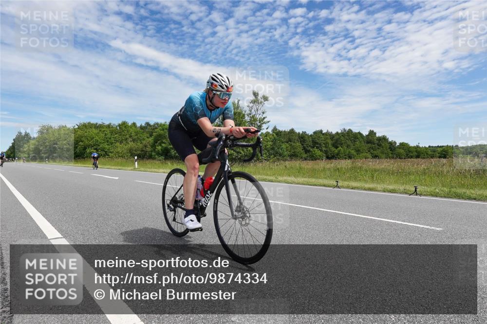 21.06.2026 - Viking Triathlon Michael Burmester http://msf.ph/oto/9874334 21.06.2026 12:48:45 Radfahren 44, 273, 316, 330, 379, 455 meine-sportfotos.de