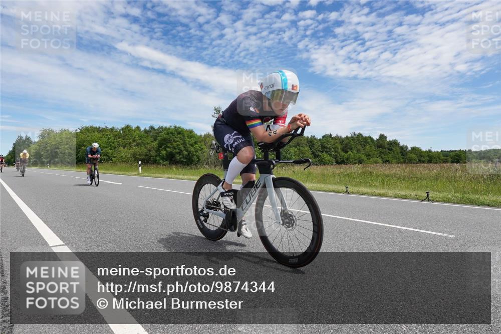21.06.2026 - Viking Triathlon Michael Burmester http://msf.ph/oto/9874344 21.06.2026 12:48:57 Radfahren 44, 52, 316, 330, 379, 455 meine-sportfotos.de