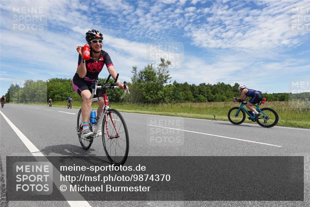 21.06.2026 - Viking Triathlon Michael Burmester http://msf.ph/oto/9874370 21.06.2026 12:49:02 Radfahren 44, 52, 316, 379, 455, 666 meine-sportfotos.de