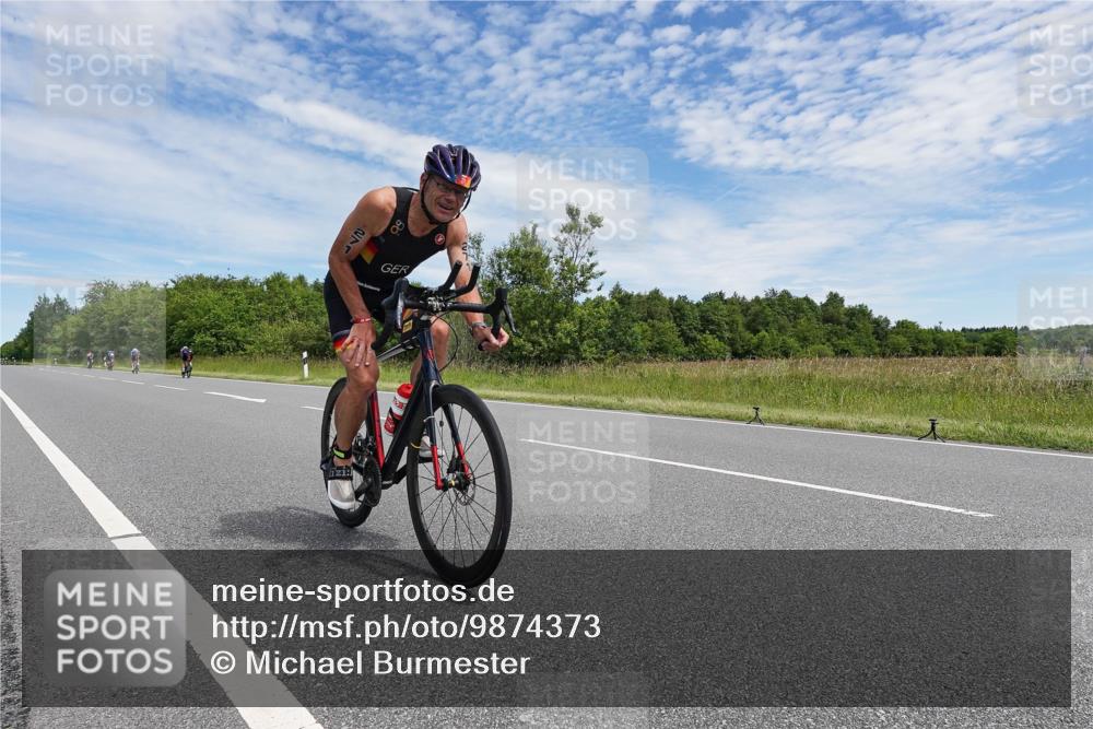 21.06.2026 - Viking Triathlon Michael Burmester http://msf.ph/oto/9874373 21.06.2026 12:49:05 Radfahren 44, 52, 316, 455, 666 meine-sportfotos.de