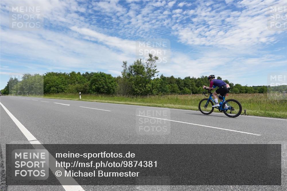 21.06.2026 - Viking Triathlon Michael Burmester http://msf.ph/oto/9874381 21.06.2026 12:49:30 Radfahren 155, 155, 163, 368 meine-sportfotos.de