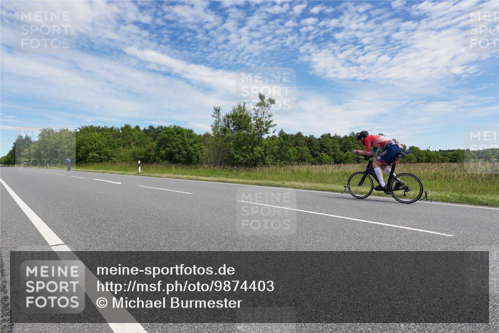 21.06.2026 - Viking Triathlon Michael Burmester http://msf.ph/oto/9874403 21.06.2026 12:49:42 Radfahren 155, 260, 268, 368 meine-sportfotos.de