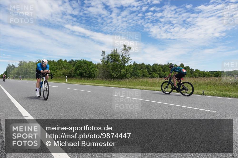 21.06.2026 - Viking Triathlon Michael Burmester http://msf.ph/oto/9874447 21.06.2026 12:50:38 Radfahren 26, 190, 211, 261, 387, 463 meine-sportfotos.de