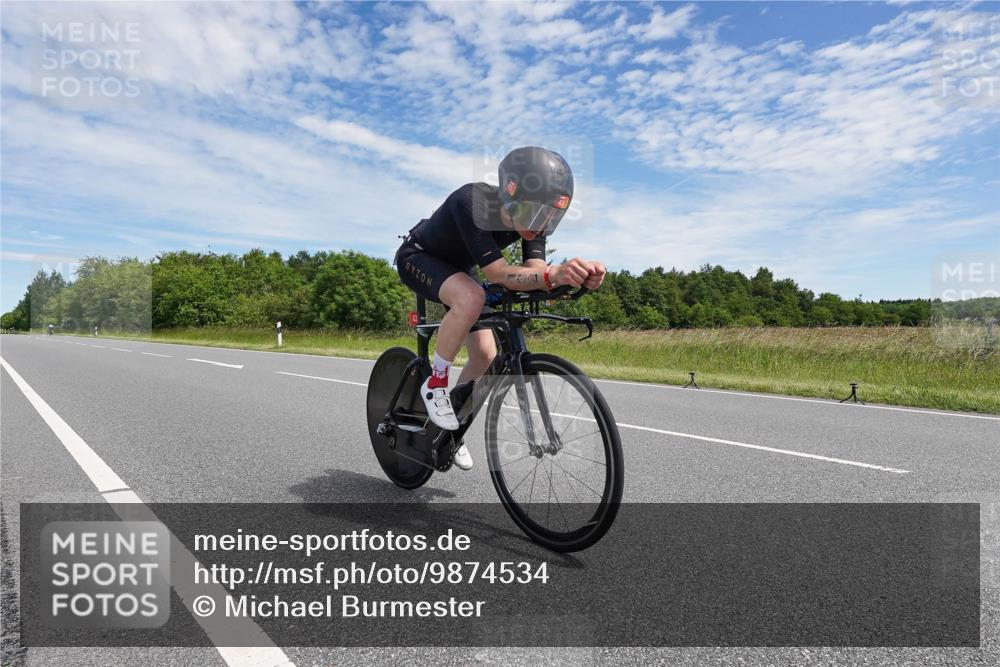 21.06.2026 - Viking Triathlon Michael Burmester http://msf.ph/oto/9874534 21.06.2026 12:51:48 Radfahren 196, 365, 617 meine-sportfotos.de