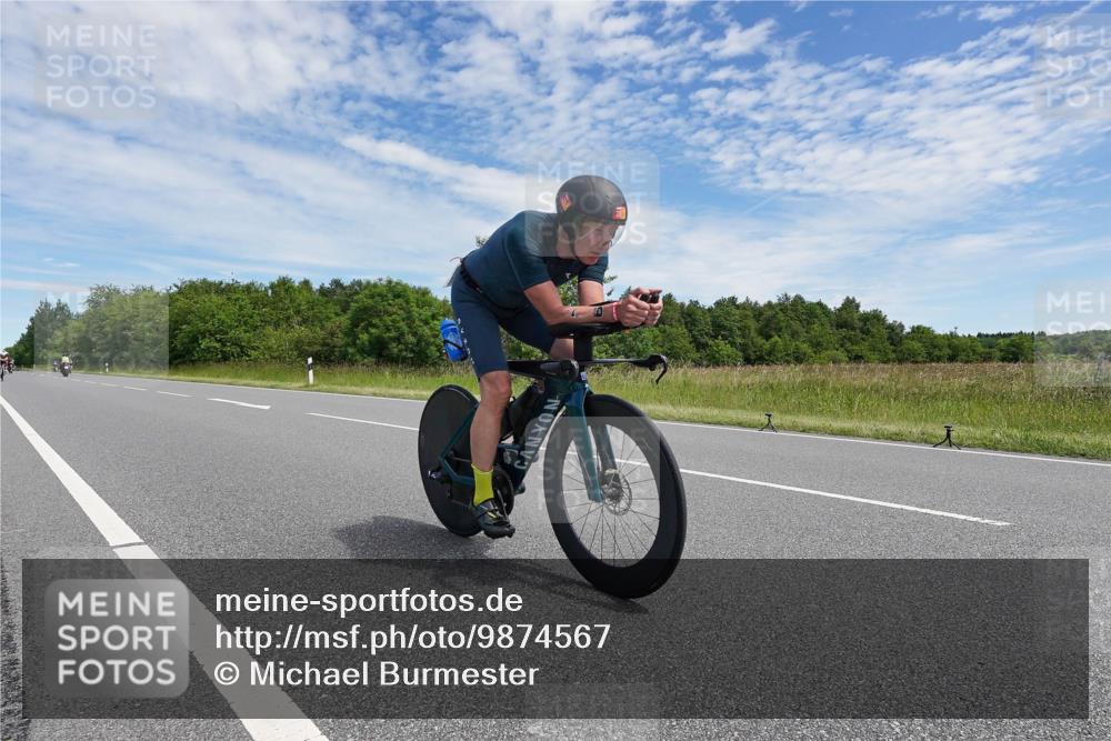 21.06.2026 - Viking Triathlon Michael Burmester http://msf.ph/oto/9874567 21.06.2026 12:52:27 Radfahren 63, 64, 75, 87, 89, 95, 118, 162, 198, 252, 411, 459, 464, 522, 552, 619 meine-sportfotos.de