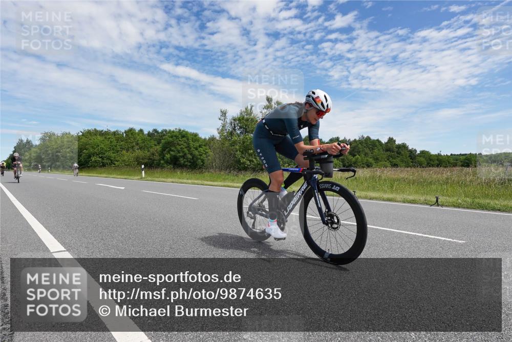 21.06.2026 - Viking Triathlon Michael Burmester http://msf.ph/oto/9874635 21.06.2026 12:52:42 Radfahren 63, 75, 87, 89, 95, 118, 162, 275, 302, 459, 460, 490, 522, 552 meine-sportfotos.de