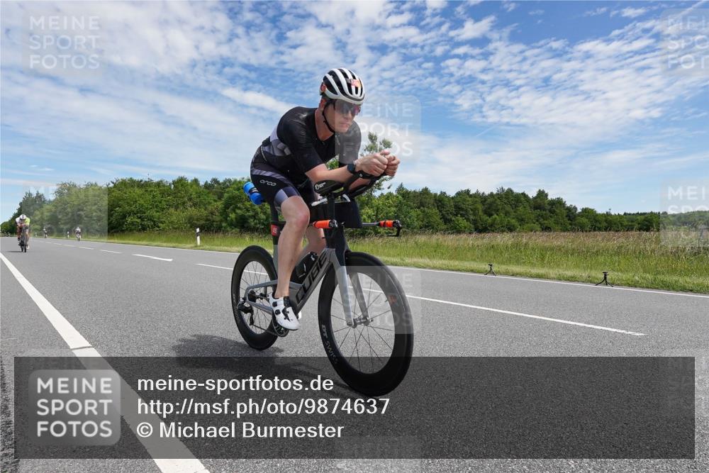 21.06.2026 - Viking Triathlon Michael Burmester http://msf.ph/oto/9874637 21.06.2026 12:52:44 Radfahren 75, 118, 269, 275, 302, 460, 490, 552 meine-sportfotos.de