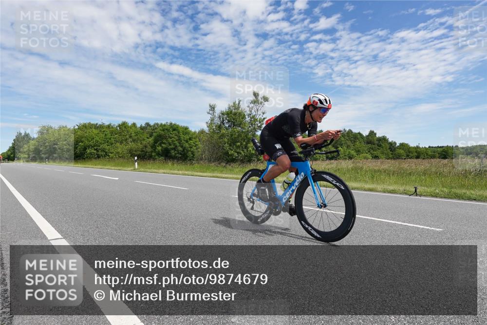 21.06.2026 - Viking Triathlon Michael Burmester http://msf.ph/oto/9874679 21.06.2026 12:53:04 Radfahren 24, 84, 97, 224, 269, 305, 382, 484, 618 meine-sportfotos.de