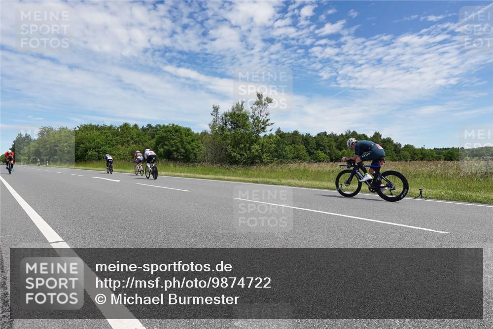 21.06.2026 - Viking Triathlon Michael Burmester http://msf.ph/oto/9874722 21.06.2026 12:53:44 Radfahren 237, 431, 545, 652 meine-sportfotos.de