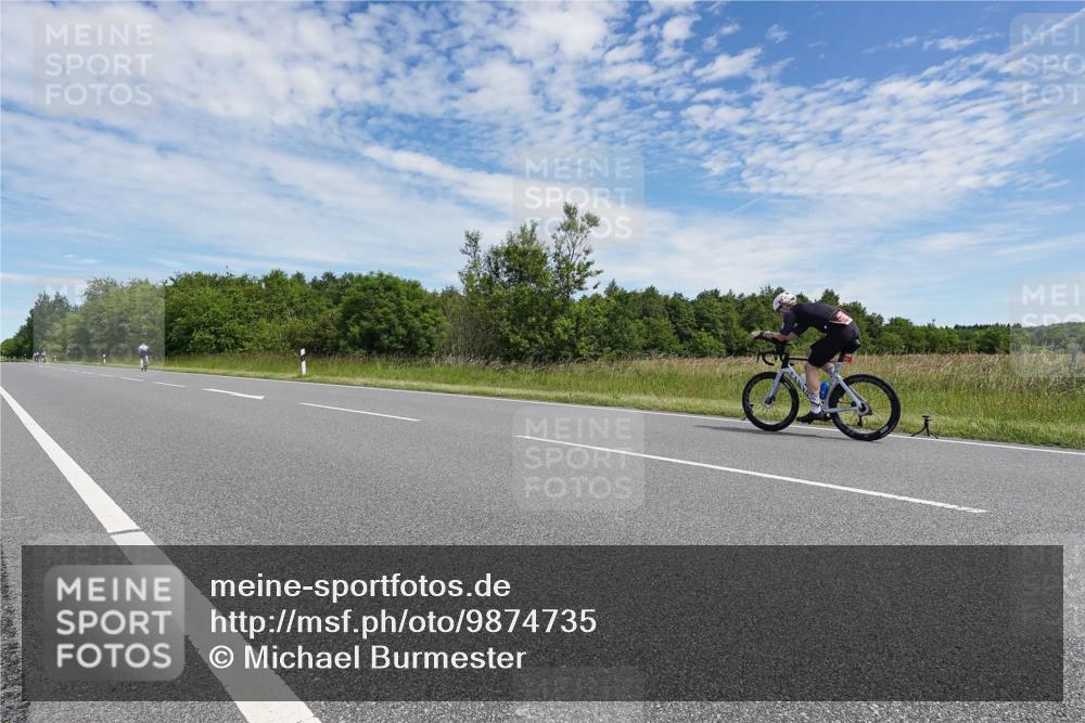 21.06.2026 - Viking Triathlon Michael Burmester http://msf.ph/oto/9874735 21.06.2026 12:53:56 Radfahren 107, 286, 314, 545, 574, 652 meine-sportfotos.de