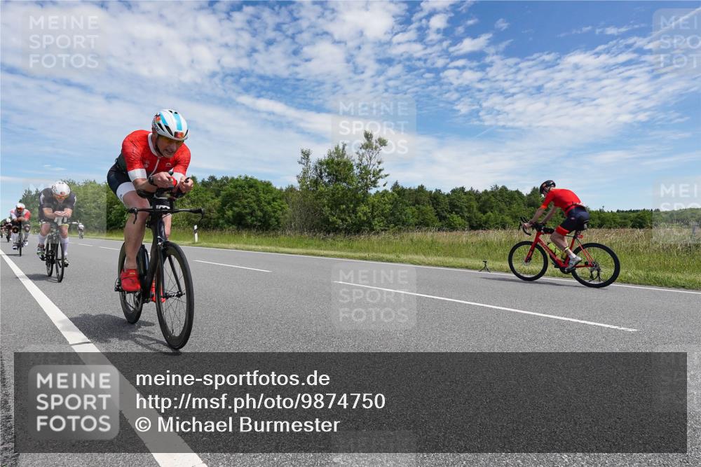 21.06.2026 - Viking Triathlon Michael Burmester http://msf.ph/oto/9874750 21.06.2026 12:54:09 Radfahren 107, 154, 220, 286, 296, 314, 376, 414, 560, 574 meine-sportfotos.de