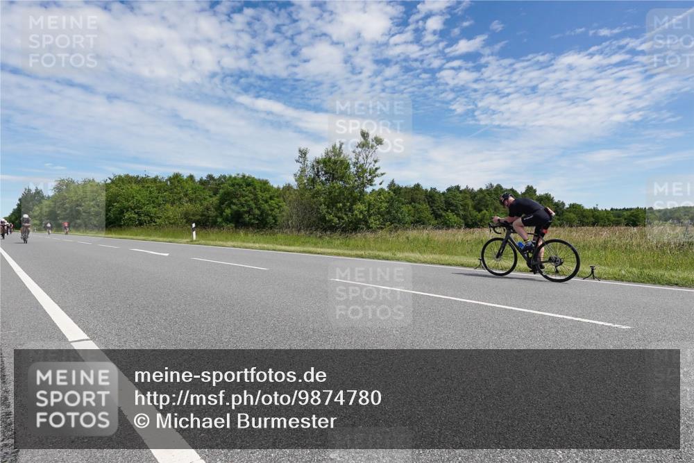21.06.2026 - Viking Triathlon Michael Burmester http://msf.ph/oto/9874780 21.06.2026 12:54:18 Radfahren 154, 220, 296, 376, 414, 560, 574, 625 meine-sportfotos.de