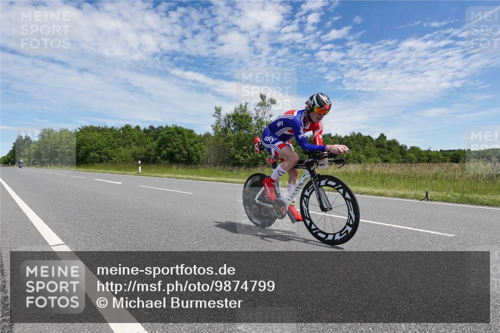21.06.2026 - Viking Triathlon Michael Burmester http://msf.ph/oto/9874799 21.06.2026 12:54:26 Radfahren 154, 220, 289, 340, 625 meine-sportfotos.de