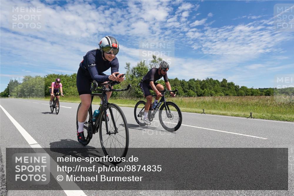 21.06.2026 - Viking Triathlon Michael Burmester http://msf.ph/oto/9874835 21.06.2026 12:55:06 Radfahren 45, 188, 241, 282, 327, 386, 495, 541, 578 meine-sportfotos.de
