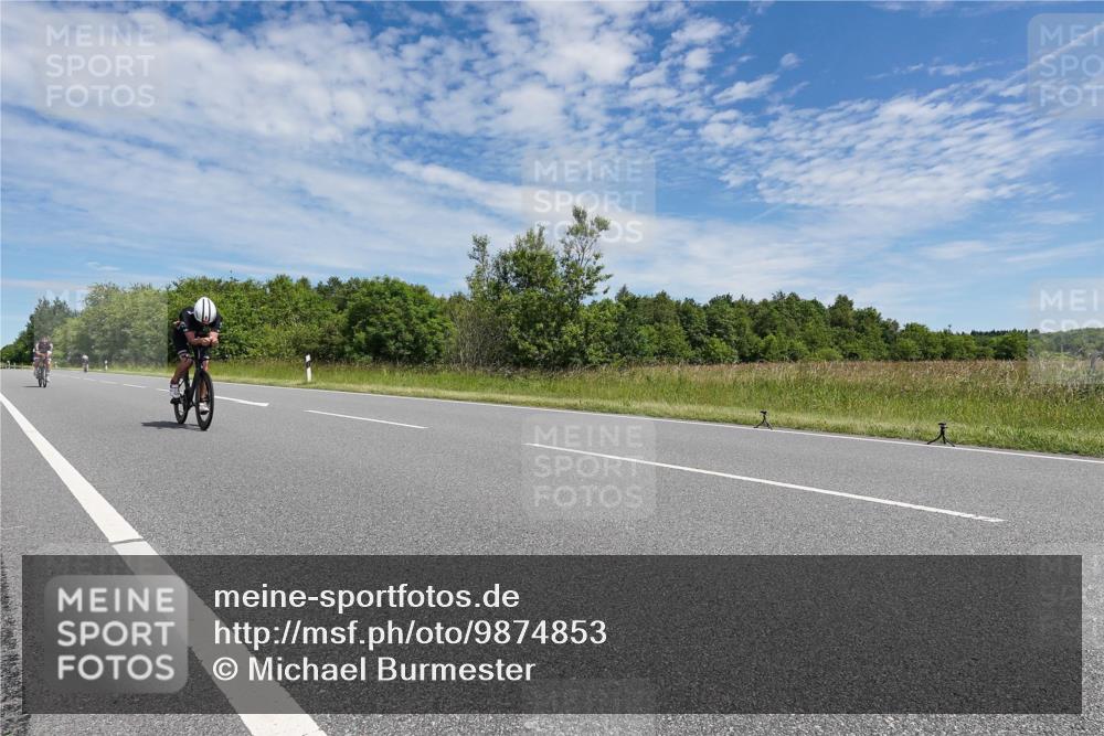 21.06.2026 - Viking Triathlon Michael Burmester http://msf.ph/oto/9874853 21.06.2026 12:55:24 Radfahren 111, 116, 344, 541 meine-sportfotos.de