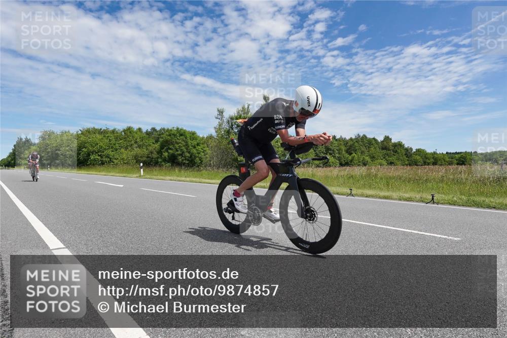 21.06.2026 - Viking Triathlon Michael Burmester http://msf.ph/oto/9874857 21.06.2026 12:55:25 Radfahren 111, 116, 344 meine-sportfotos.de