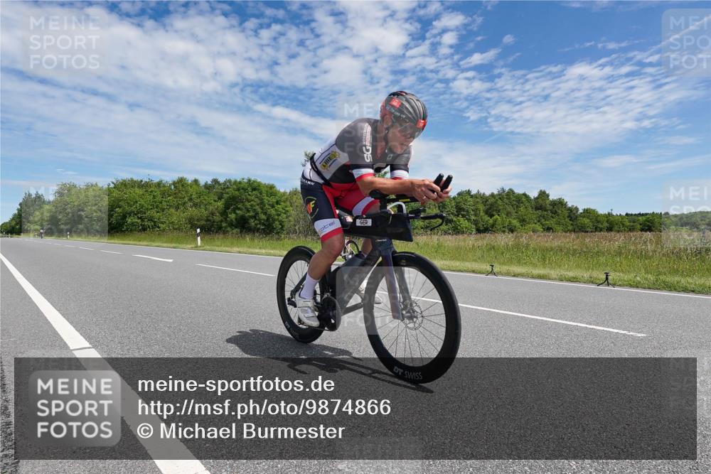 21.06.2026 - Viking Triathlon Michael Burmester http://msf.ph/oto/9874866 21.06.2026 12:55:26 Radfahren 111, 116, 344 meine-sportfotos.de