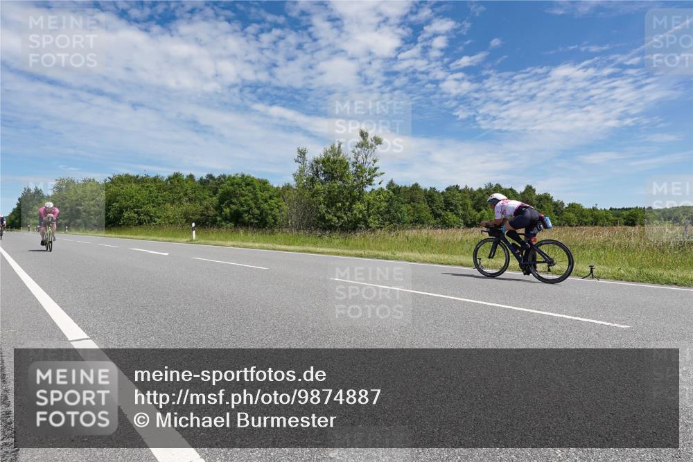 21.06.2026 - Viking Triathlon Michael Burmester http://msf.ph/oto/9874887 21.06.2026 12:55:53 Radfahren 56, 172, 247, 485, 567 meine-sportfotos.de