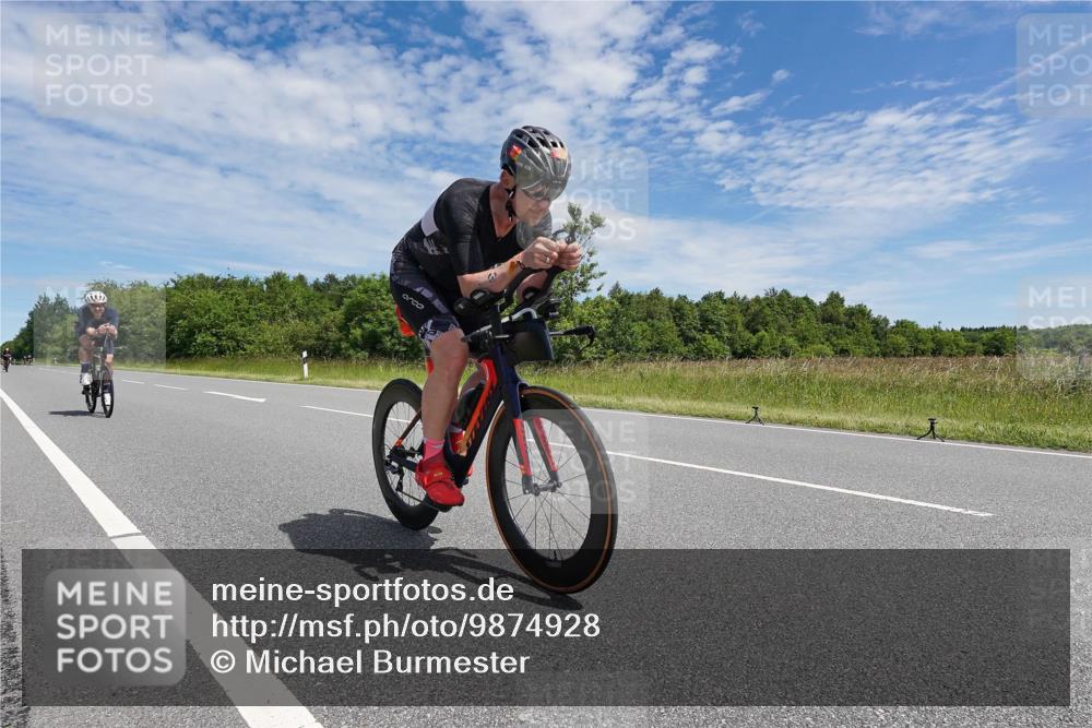 21.06.2026 - Viking Triathlon Michael Burmester http://msf.ph/oto/9874928 21.06.2026 12:56:26 Radfahren 33, 113, 137, 255, 287, 357, 489 meine-sportfotos.de