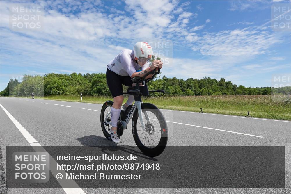 21.06.2026 - Viking Triathlon Michael Burmester http://msf.ph/oto/9874948 21.06.2026 12:56:38 Radfahren 113, 255, 489 meine-sportfotos.de