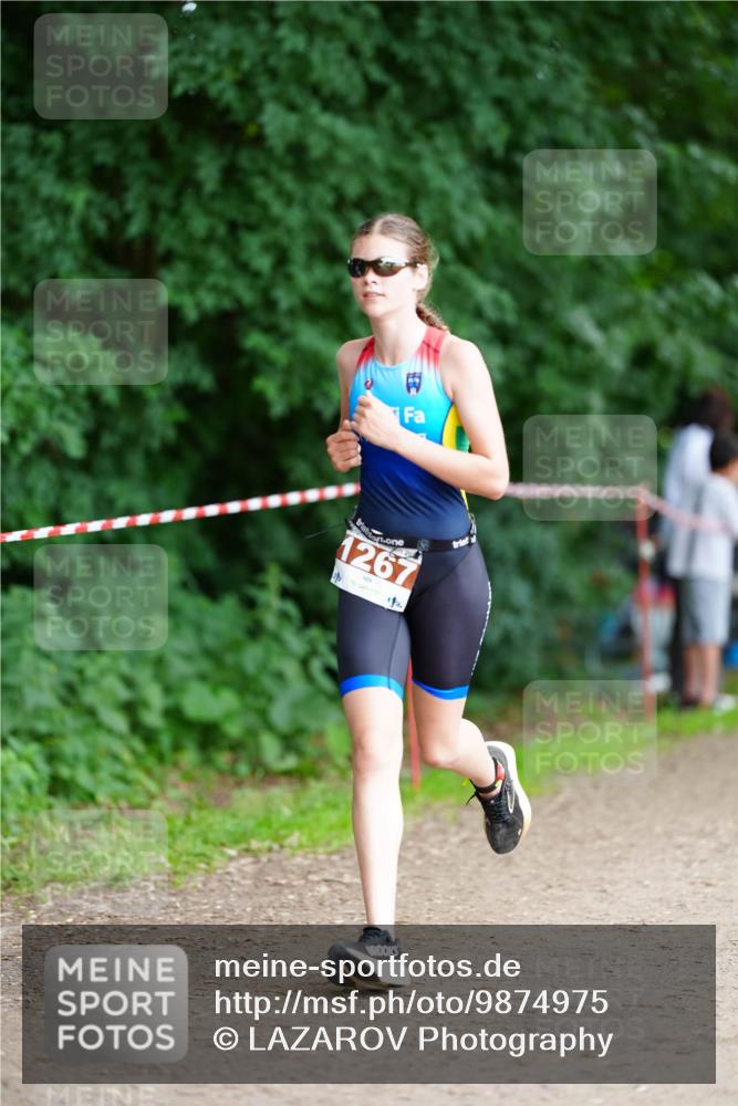 21.06.2026 - 29. Vierlanden-Triathlon LAZAROV Photography http://msf.ph/oto/9874975 21.06.2026 15:10:16 Laufen 20, 1267 meine-sportfotos.de