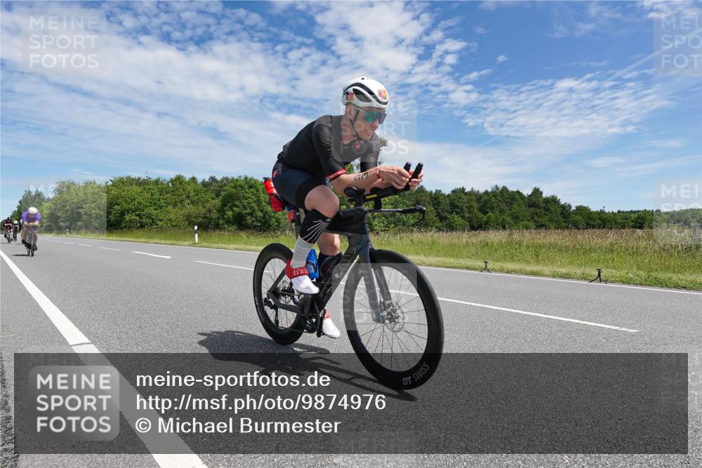 21.06.2026 - Viking Triathlon Michael Burmester http://msf.ph/oto/9874976 21.06.2026 12:57:33 Radfahren 77, 85, 93, 141, 199, 274, 315, 393, 403, 492, 497 meine-sportfotos.de