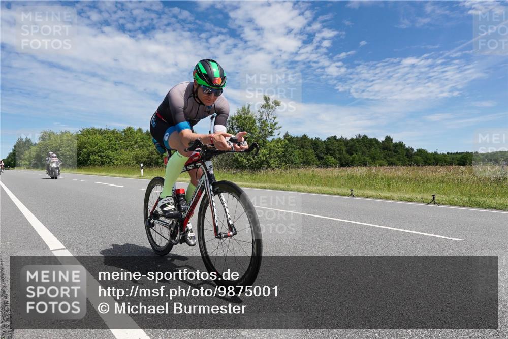 21.06.2026 - Viking Triathlon Michael Burmester http://msf.ph/oto/9875001 21.06.2026 12:57:39 Radfahren 77, 85, 88, 93, 141, 199, 274, 304, 315, 393, 492, 497, 571 meine-sportfotos.de